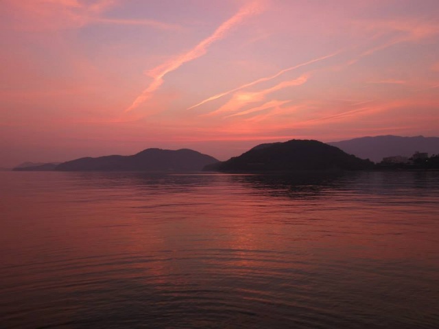 美しい島の夕陽
